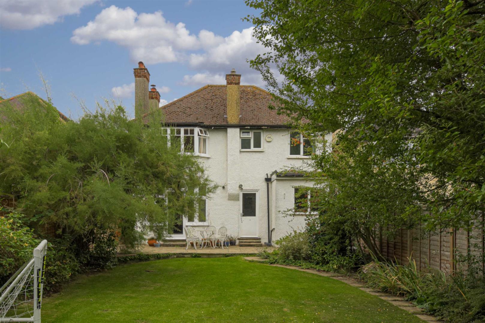 4 bedroom House Detached, Fairfield Way, Ewell The Personal Agent